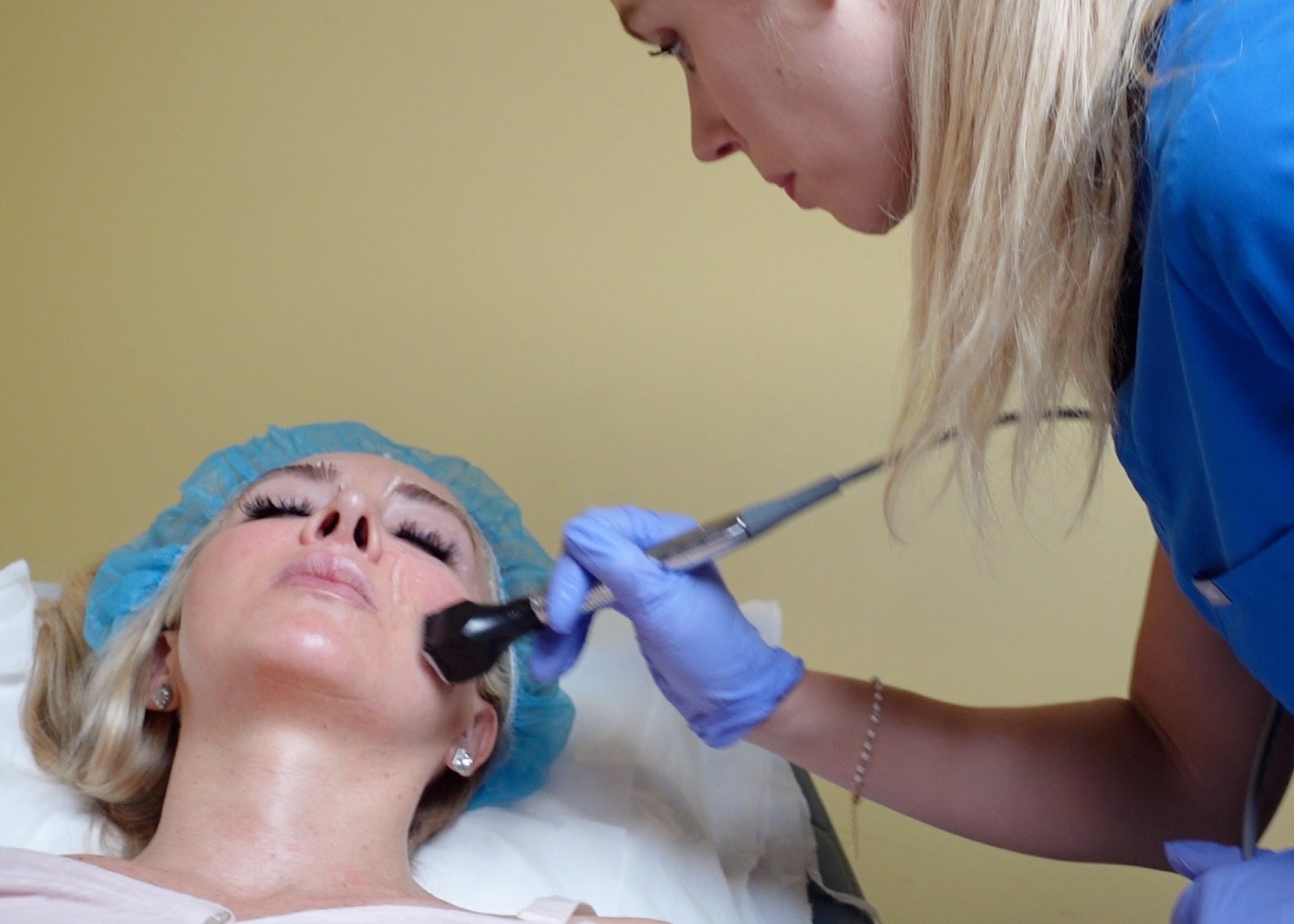 Forma Facial treatment by Desiree at Casa Esthetica